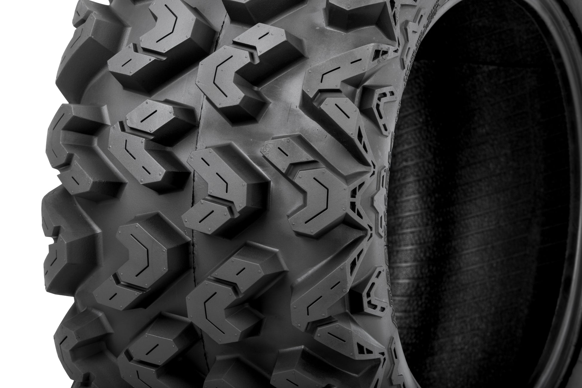 Tire Rip Saw R/T 27x11r14 Radial 6pr Lr495lbs