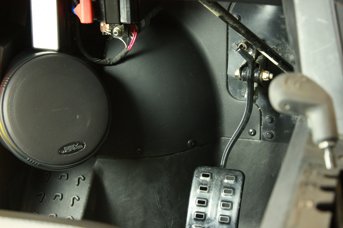 Front Speaker Pods