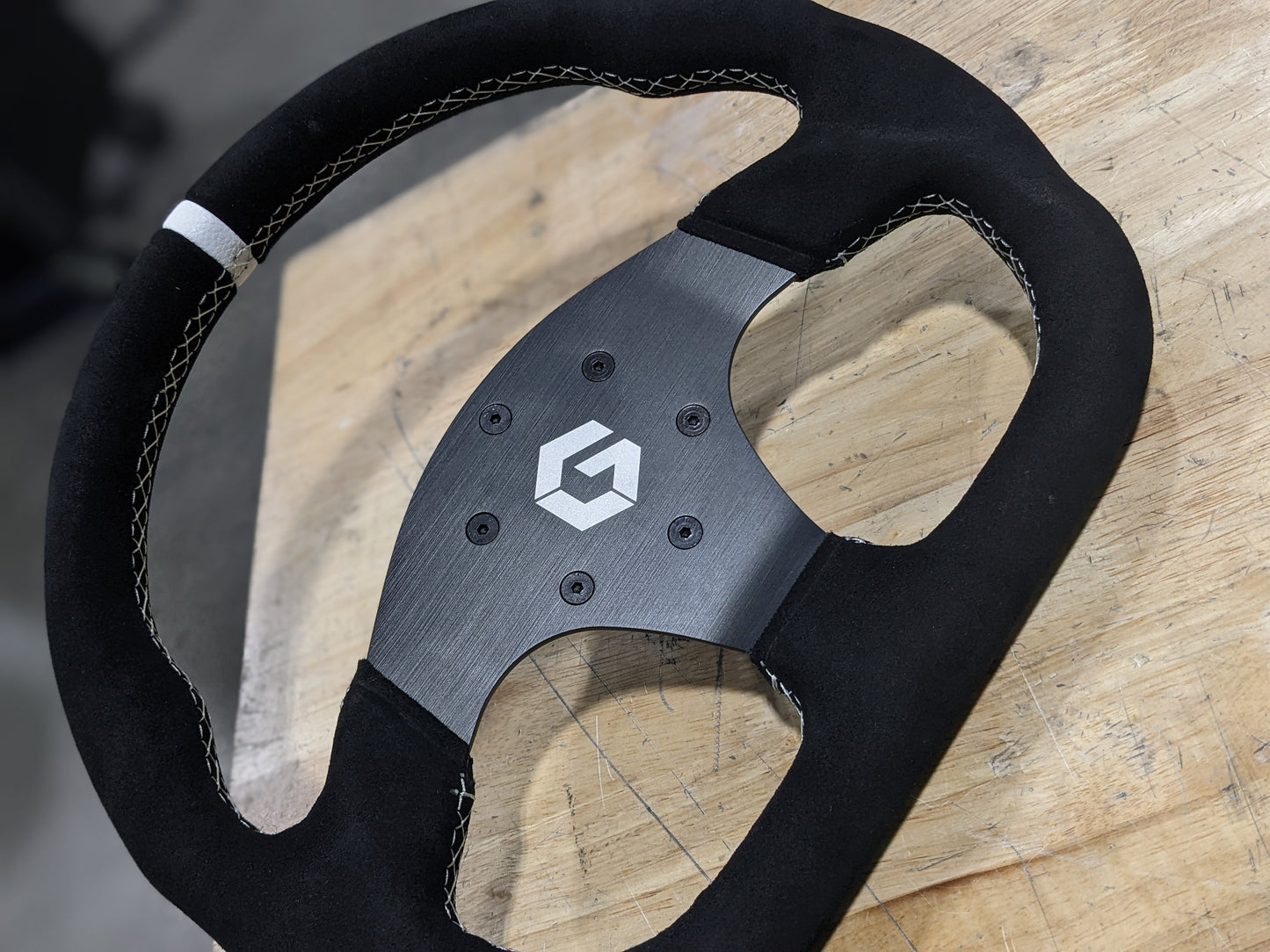 GEISER PERFORMANCE STEERING WHEEL