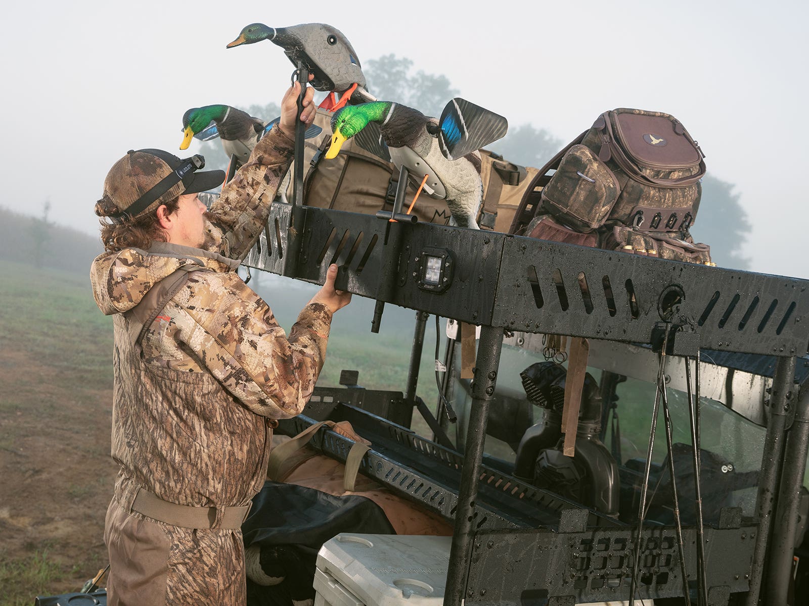 Can-Am Defender MAX Outfitter Bed Rack