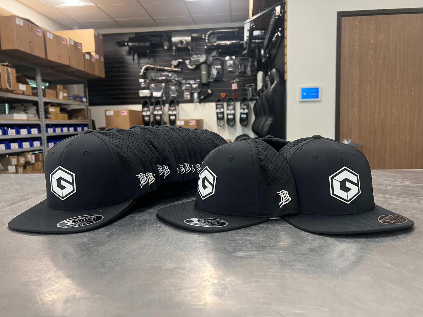 GEISER PERFORMANCE BRANDED BILLS SNAP BACK HAT