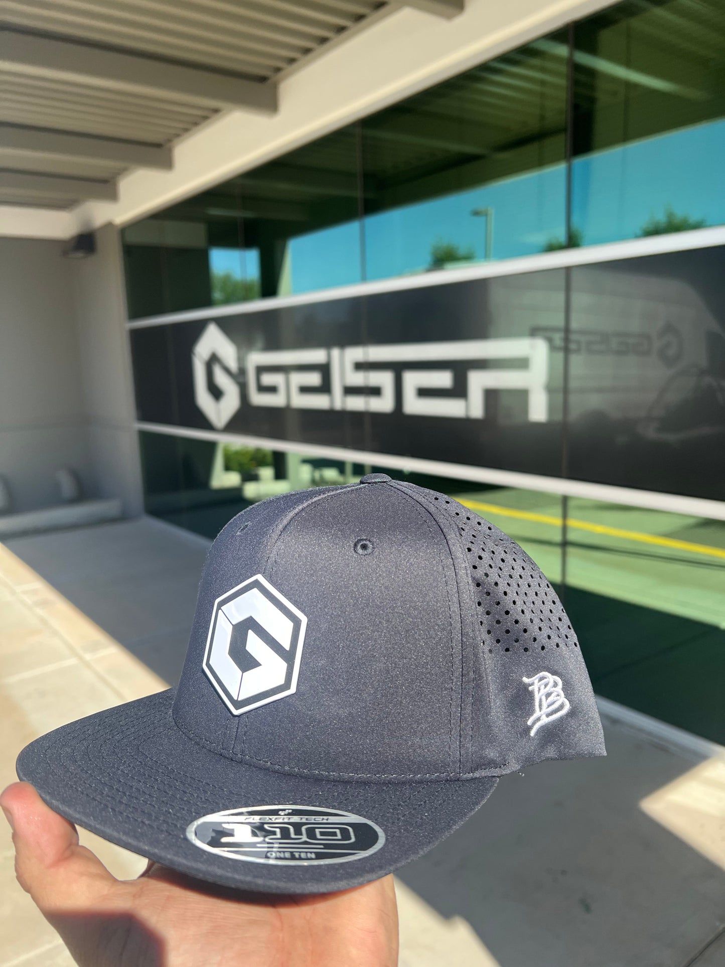 GEISER PERFORMANCE BRANDED BILLS SNAP BACK HAT