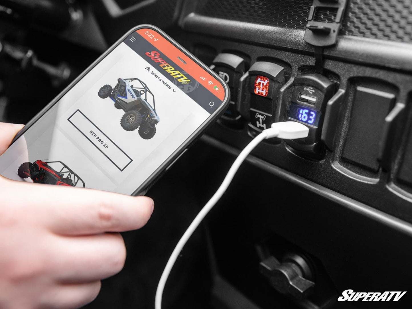 12 V UTV Voltmeter and Dual USB Charger